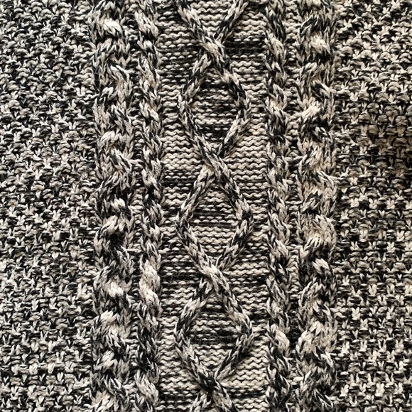 Banana Republic Cozy Turtleneck Sweater - Picture 2 of 7